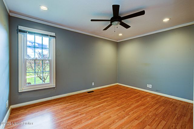 85 Bailey Ct, Taylorsville, KY 40071