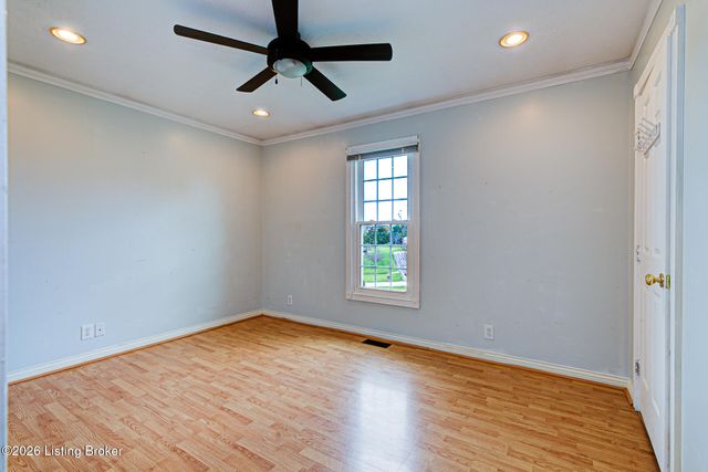 85 Bailey Ct, Taylorsville, KY 40071