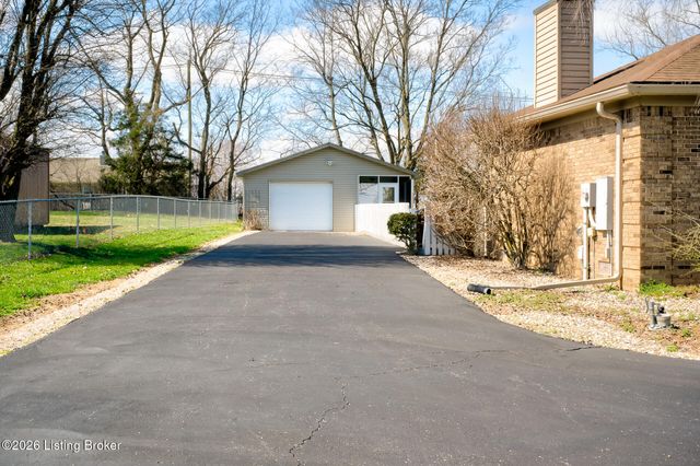 85 Bailey Ct, Taylorsville, KY 40071