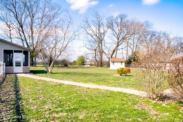 85 Bailey Ct, Taylorsville, KY 40071