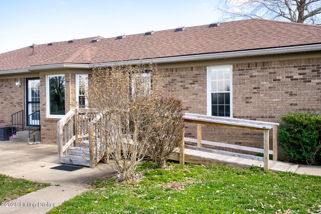 85 Bailey Ct, Taylorsville, KY 40071