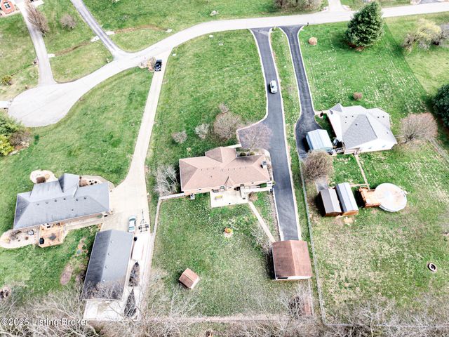 85 Bailey Ct, Taylorsville, KY 40071