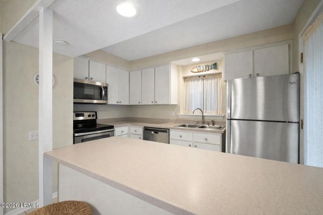 21 Haul Away Apt 17A, Hilton Head Island, SC 29928