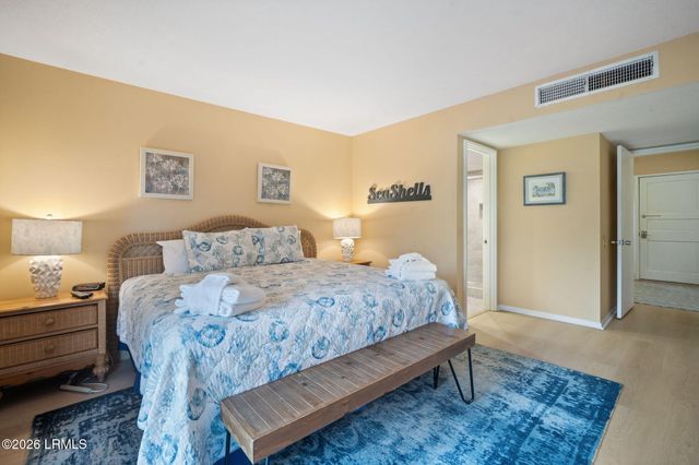 21 Haul Away Apt 17A, Hilton Head Island, SC 29928