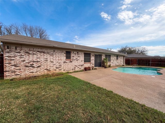 6286 Shirley Drive, North Richland Hills, TX 76180