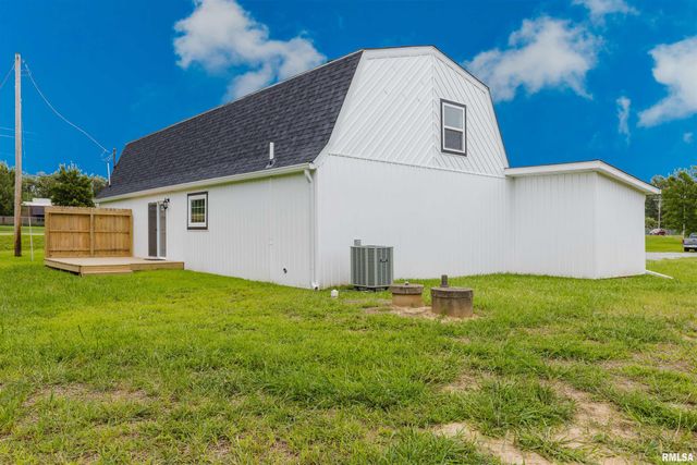 5157 Herrin Road, Carterville, IL 62918