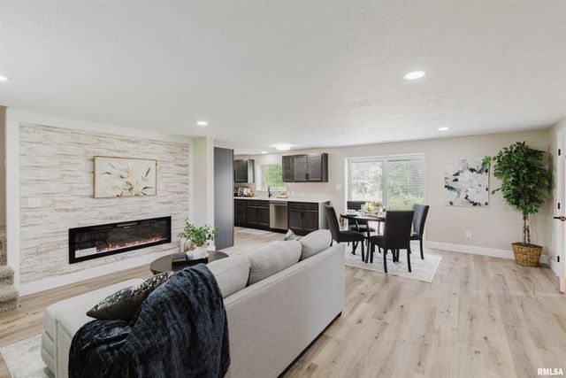 5157 Herrin Road, Carterville, IL 62918