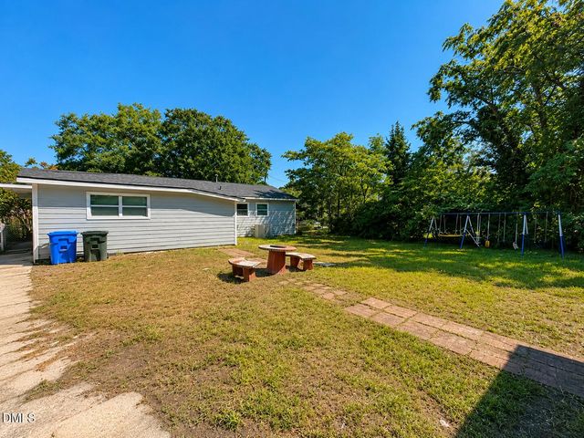 2827 Coronada Parkway, Fayetteville, NC 28306