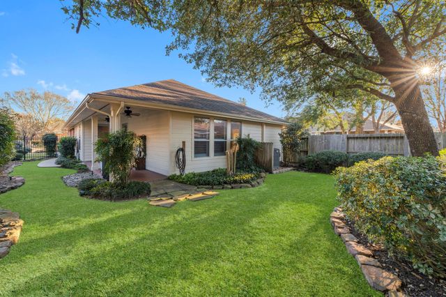 23 Arcadia Way, Conroe, TX 77384