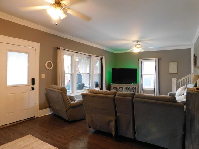 207 N Cumberland Avenue, Harlan, KY 40831