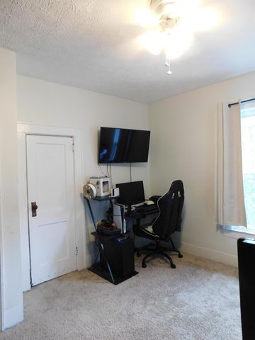 207 N Cumberland Avenue, Harlan, KY 40831