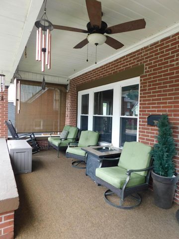 207 N Cumberland Avenue, Harlan, KY 40831