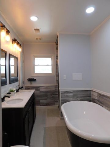 207 N Cumberland Avenue, Harlan, KY 40831