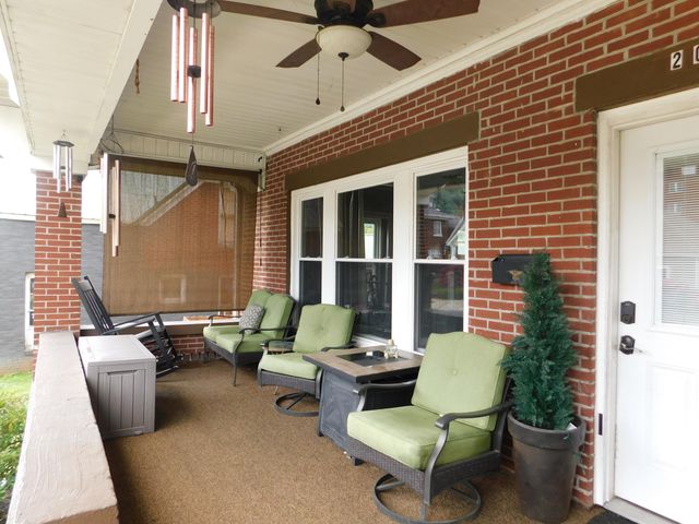 207 N Cumberland Avenue, Harlan, KY 40831