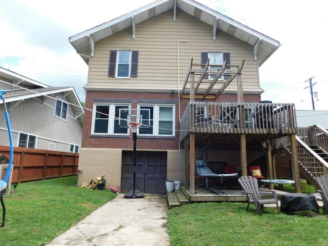 207 N Cumberland Avenue, Harlan, KY 40831