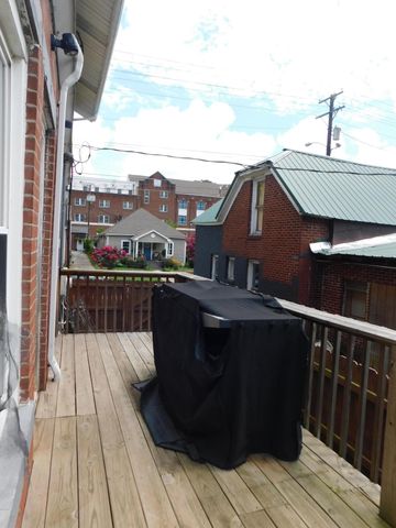 207 N Cumberland Avenue, Harlan, KY 40831