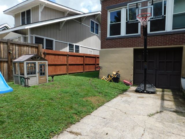 207 N Cumberland Avenue, Harlan, KY 40831