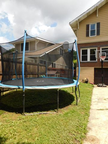 207 N Cumberland Avenue, Harlan, KY 40831