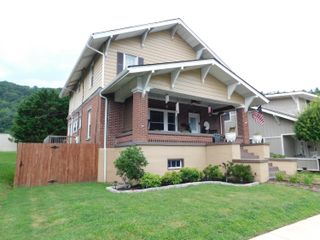 207 N Cumberland Avenue, Harlan, KY 40831