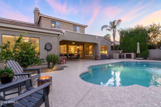 1242 E CANARY Drive, Gilbert, AZ 85297