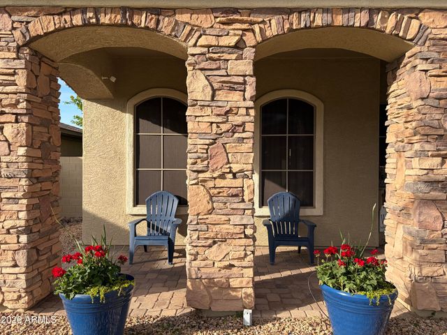 1242 E CANARY Drive, Gilbert, AZ 85297