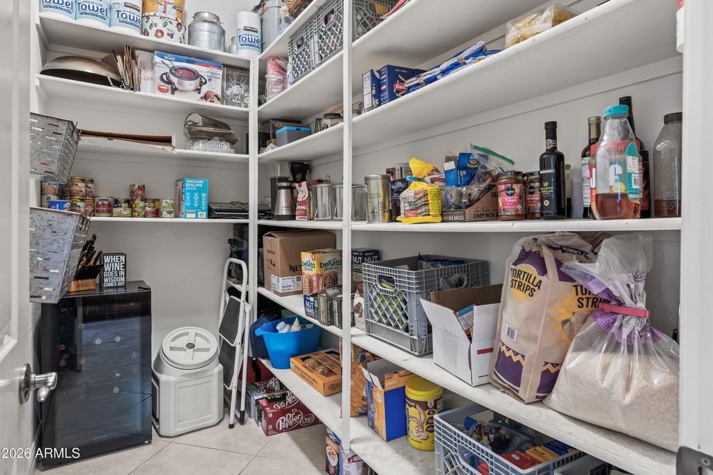 Image 22 of property listing at 1242 E CANARY Drive, Gilbert, AZ 85297