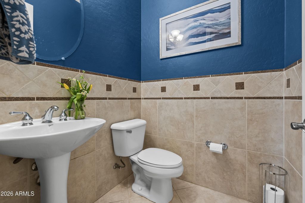 Image 26 of property listing at 1242 E CANARY Drive, Gilbert, AZ 85297