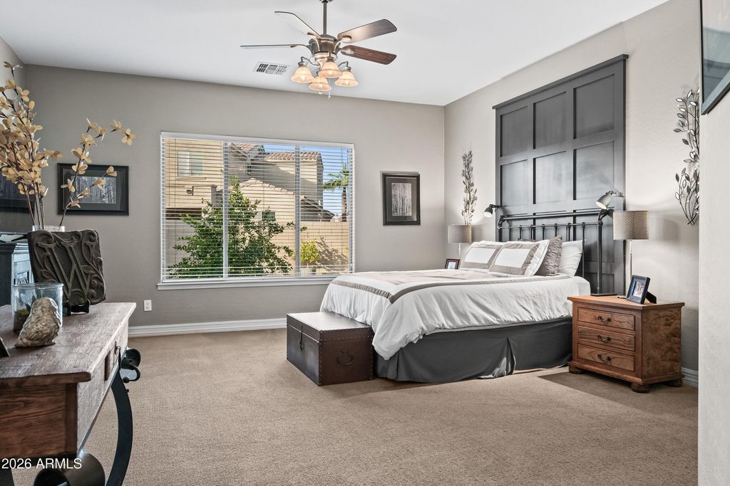 Image 27 of property listing at 1242 E CANARY Drive, Gilbert, AZ 85297