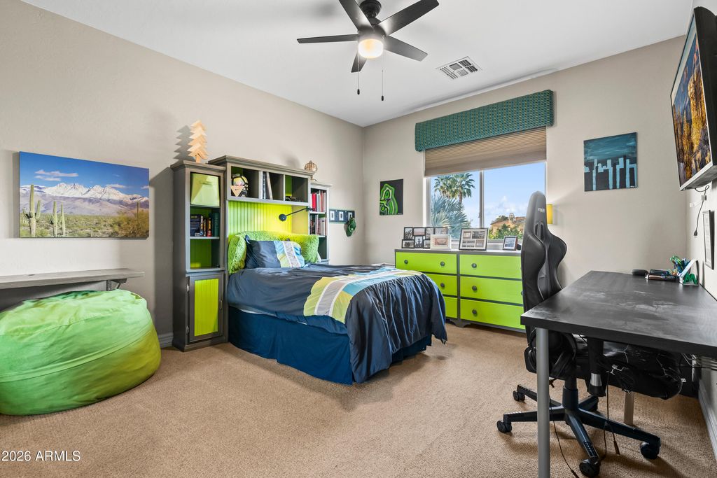 Image 45 of property listing at 1242 E CANARY Drive, Gilbert, AZ 85297