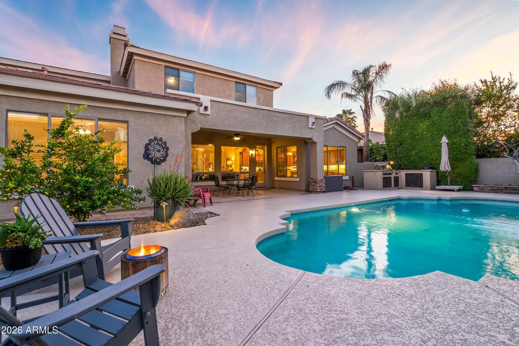 Image 53 of property listing at 1242 E CANARY Drive, Gilbert, AZ 85297