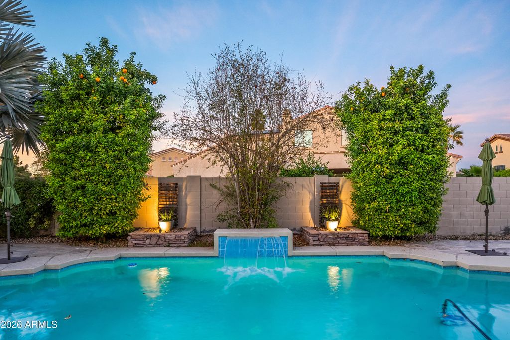 Image 54 of property listing at 1242 E CANARY Drive, Gilbert, AZ 85297