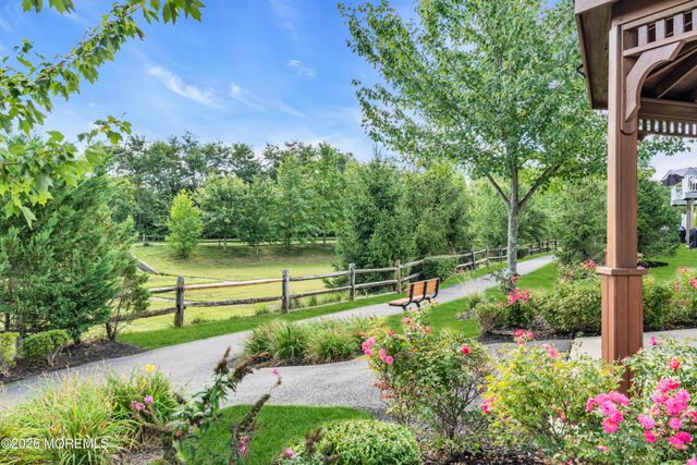 33 Jake Drive, Tinton Falls, NJ 07712