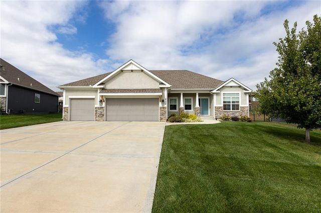 8138 NW 89th Street, Kansas City, MO 64153