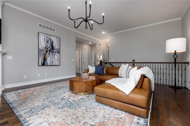 8138 NW 89th Street, Kansas City, MO 64153