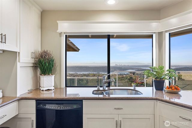 4435 140th Avenue SE, Bellevue, WA 98006