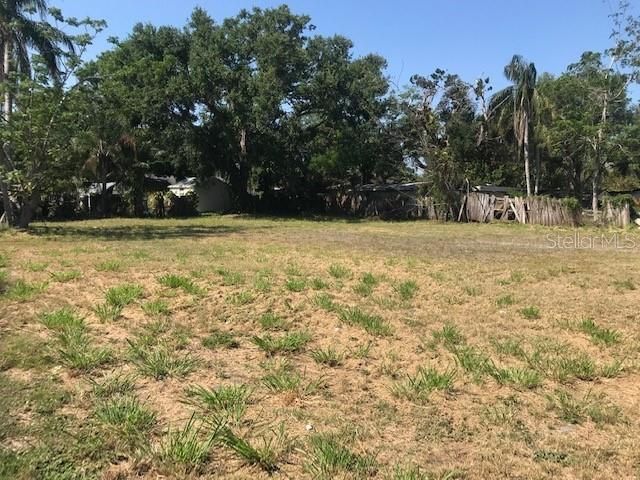 2930 HAWTHORNE STREET, Sarasota, FL 34239