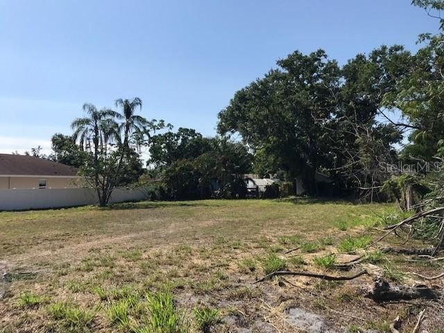 2930 HAWTHORNE STREET, Sarasota, FL 34239