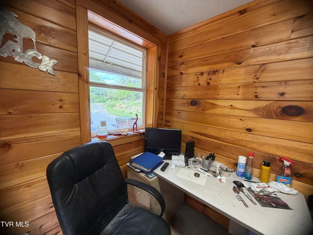 435 Cripple Creek Road, Watauga, TN 37694