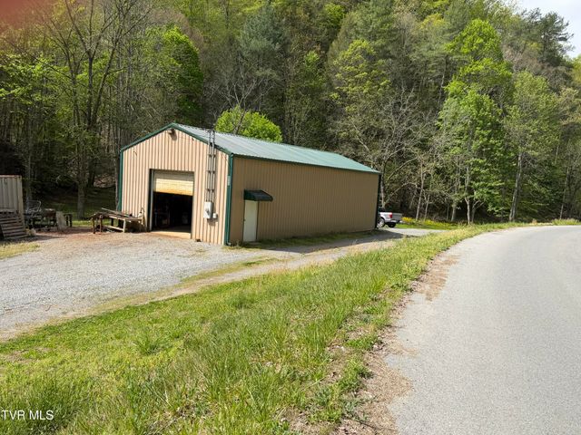 435 Cripple Creek Road, Watauga, TN 37694