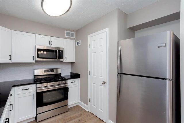 2933 Lexington Trace Drive SE, Smyrna, GA 30080
