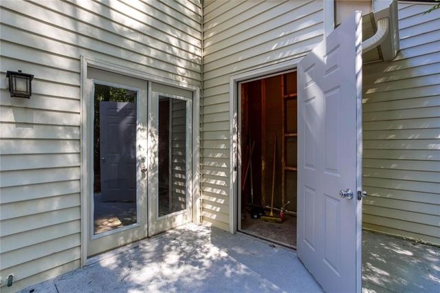 2933 Lexington Trace Drive SE, Smyrna, GA 30080