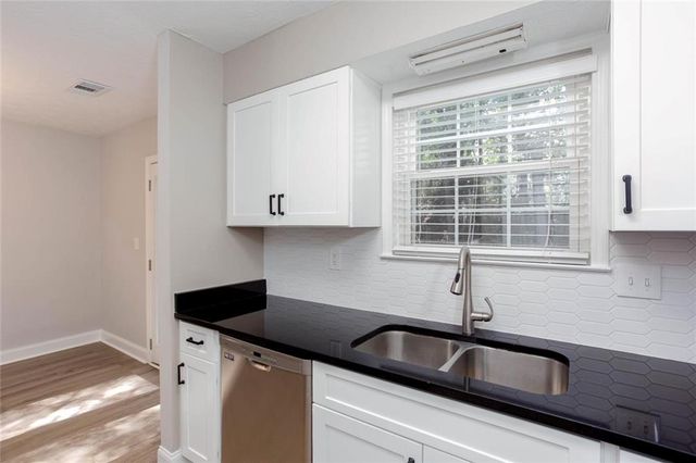 2933 Lexington Trace Drive SE, Smyrna, GA 30080