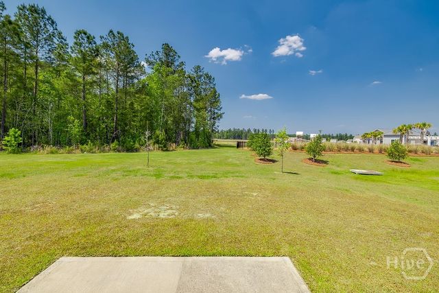 19 Spicebush Circle, Bloomingdale, GA 31302