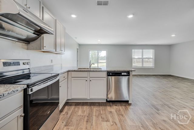 19 Spicebush Circle, Bloomingdale, GA 31302