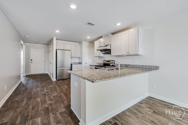 19 Spicebush Circle, Bloomingdale, GA 31302