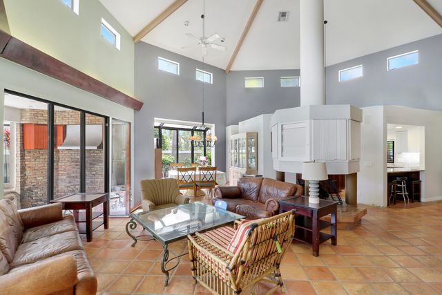 204 CHINOOK Lane, Jupiter, FL 33458