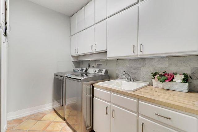 204 CHINOOK Lane, Jupiter, FL 33458