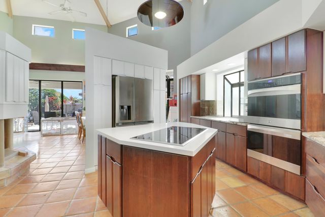 204 CHINOOK Lane, Jupiter, FL 33458