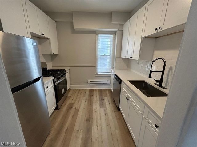 2374 Euclid Heights Boulevard, Cleveland Heights, OH 44106