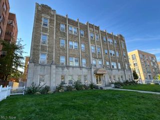 2374 Euclid Heights Boulevard, Cleveland Heights, OH 44106